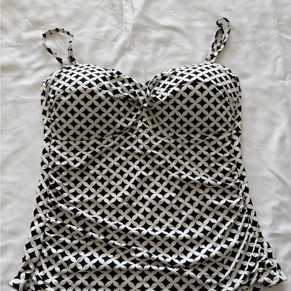 Apt. 9 Black and White Patterned Camisole